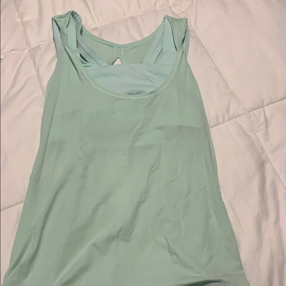Aqua lululemon criss cross back bra tank top